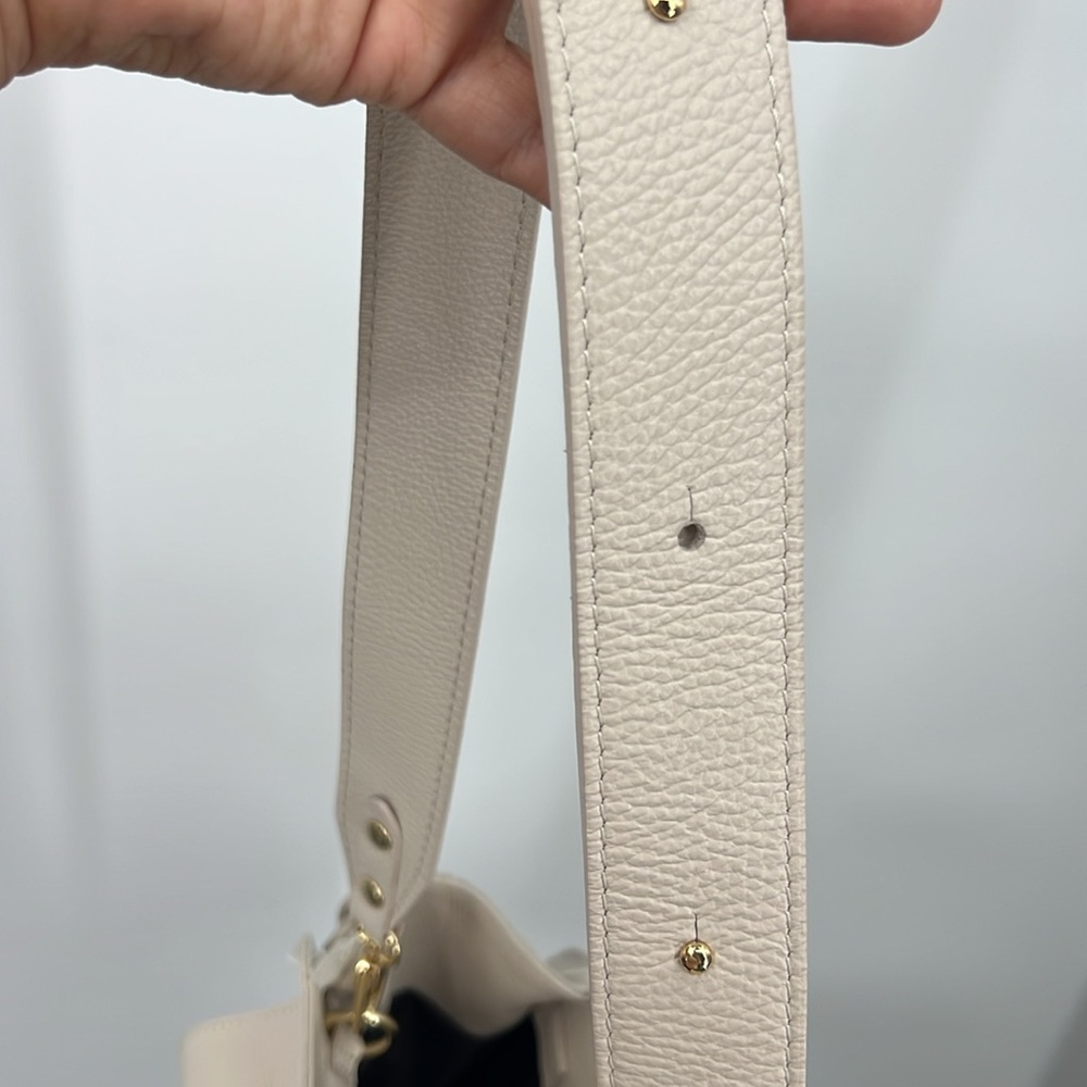 Anna Paola Made In Italy Leather Clutch Crossbody With Side Suede Panels - Picture 7 of 10
